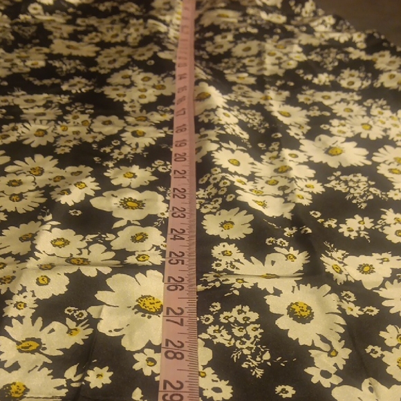 Haute Monde Black and Cream Floral A-Line Skirt - Picture 8 of 8